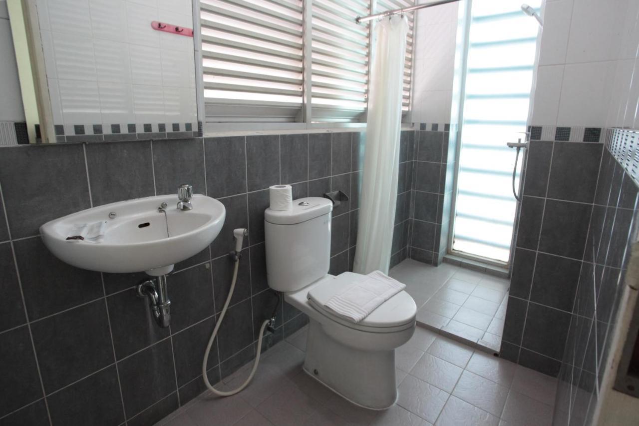 Legreen Suite Tebet Jakarta Exterior photo